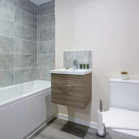 Modern 2 Bedroom Apartment Manchester Exterior photo